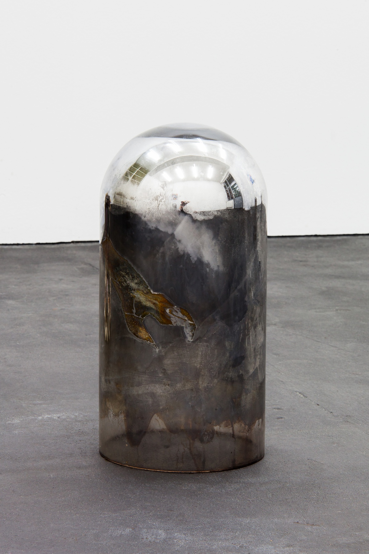 Hélène Fauquet, Untitled, 2018glass dome, silver mirror